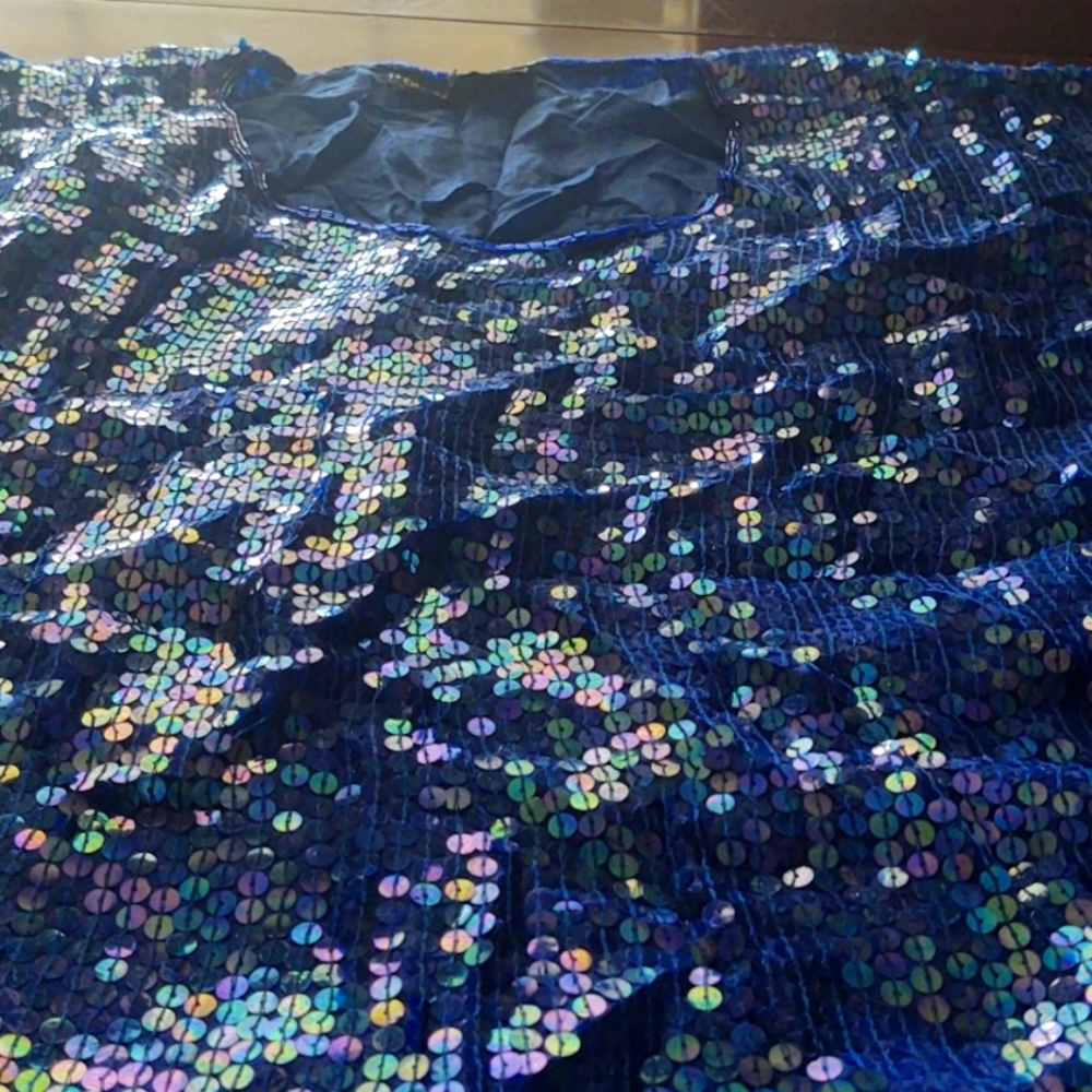 Size large 12/14 top